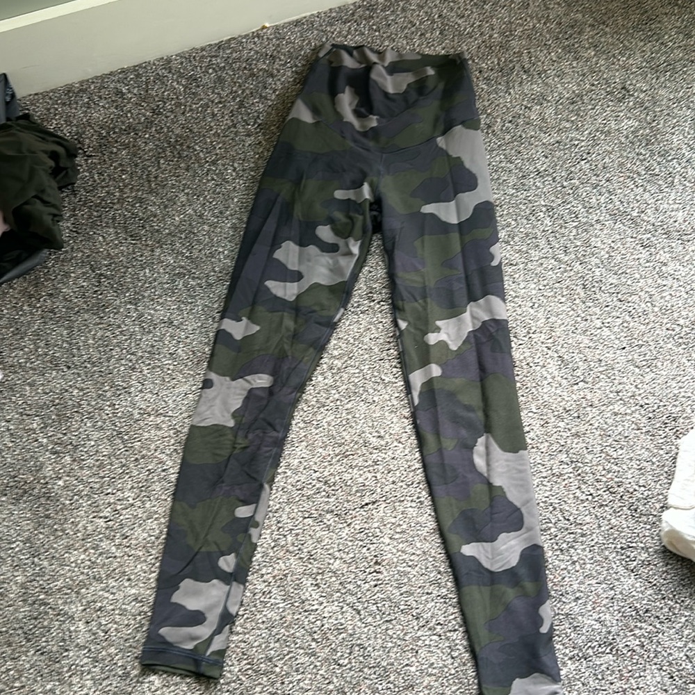 Size small camo leggings